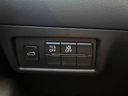 Used 2018 MAZDA CX-5 Touring w/ Preferred Equipment Package AWD/4WD image 37