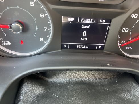 Used 2019 GMC Acadia SLE FWD image 19