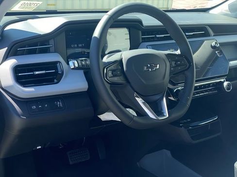 New 2027 Chevrolet Bolt RS w/ Technology Package FWD image 18