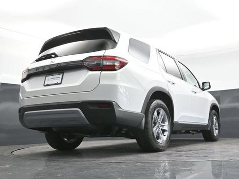 Used 2025 Honda Pilot EX-L image 28