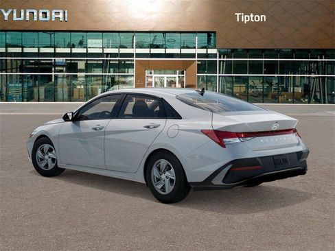 New 2026 Hyundai Elantra SE w/ Cargo Package image 5