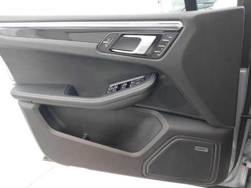 Certified 2026 Porsche Macan S AWD/4WD image 29