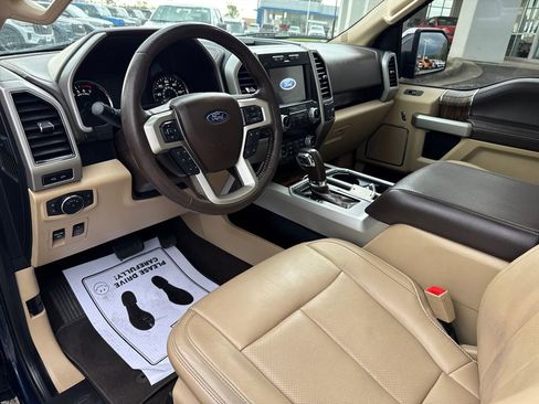 Used 2019 Ford F150 Lariat w/ Equipment Group 502A Luxury AWD/4WD image 13