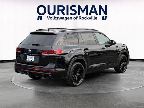 Used 2023 Volkswagen Atlas SEL R-Line AWD/4WD image 6