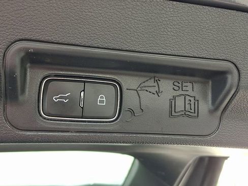 Used 2021 Ford Explorer XLT w/ Equipment Group 202A image 28