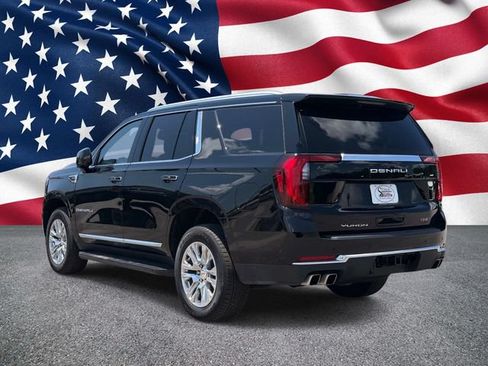 Used 2025 GMC Yukon Denali RWD image 11