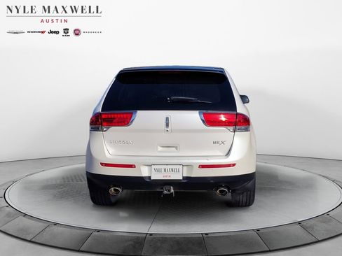 Used 2013 Lincoln MKX FWD image 14