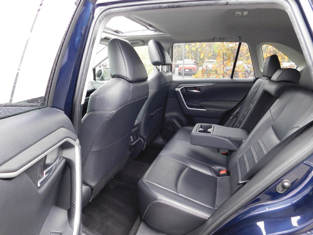 Used 2019 Toyota RAV4 XLE Premium w/ Cold Weather Package AWD/4WD image 15