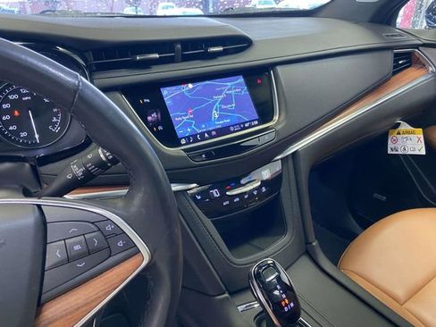 Used 2024 Cadillac XT5 Premium Luxury w/ Technology Package image 23