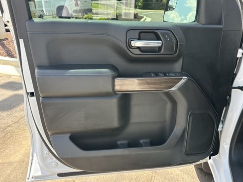 Used 2021 Chevrolet Silverado 1500 LT Trail Boss w/ Bed Protection Package AWD/4WD image 11