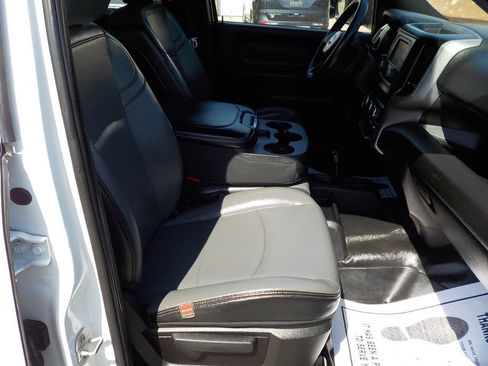 Used 2022 RAM 2500 Tradesman w/ Chrome Appearance Group image 29