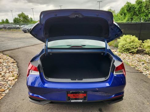 Certified 2023 Hyundai Elantra SEL w/ Convenience Package image 18