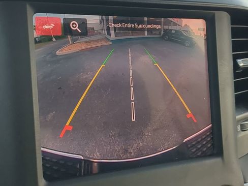 Used 2024 RAM 2500 Big Horn w/ Bed Utility Group image 20