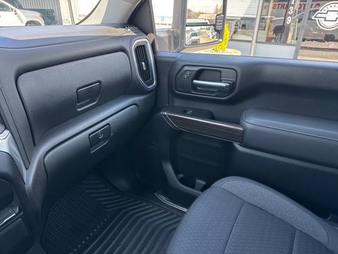 Used 2023 Chevrolet Silverado 3500 LT image 13