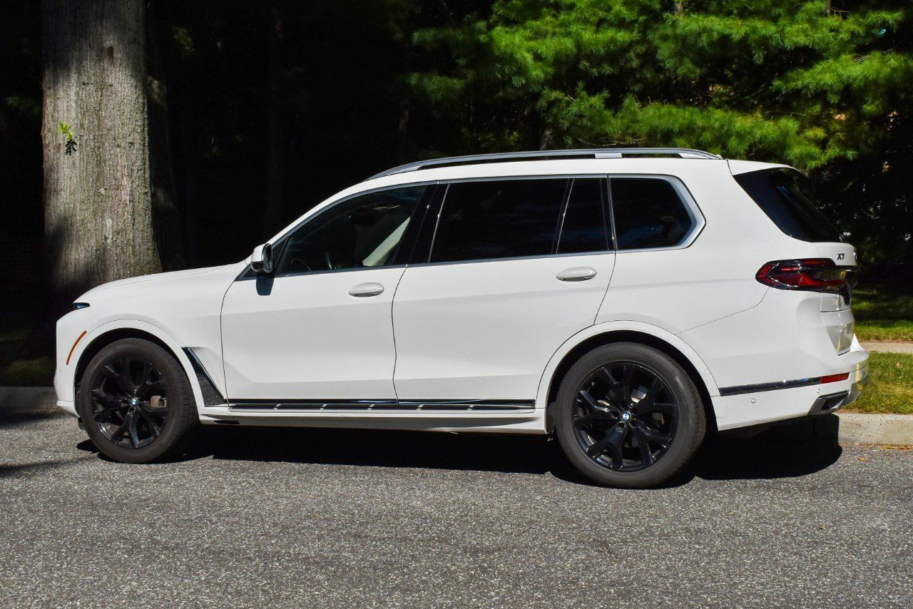 Used 2026 BMW X7 xDrive40i AWD/4WD image 5