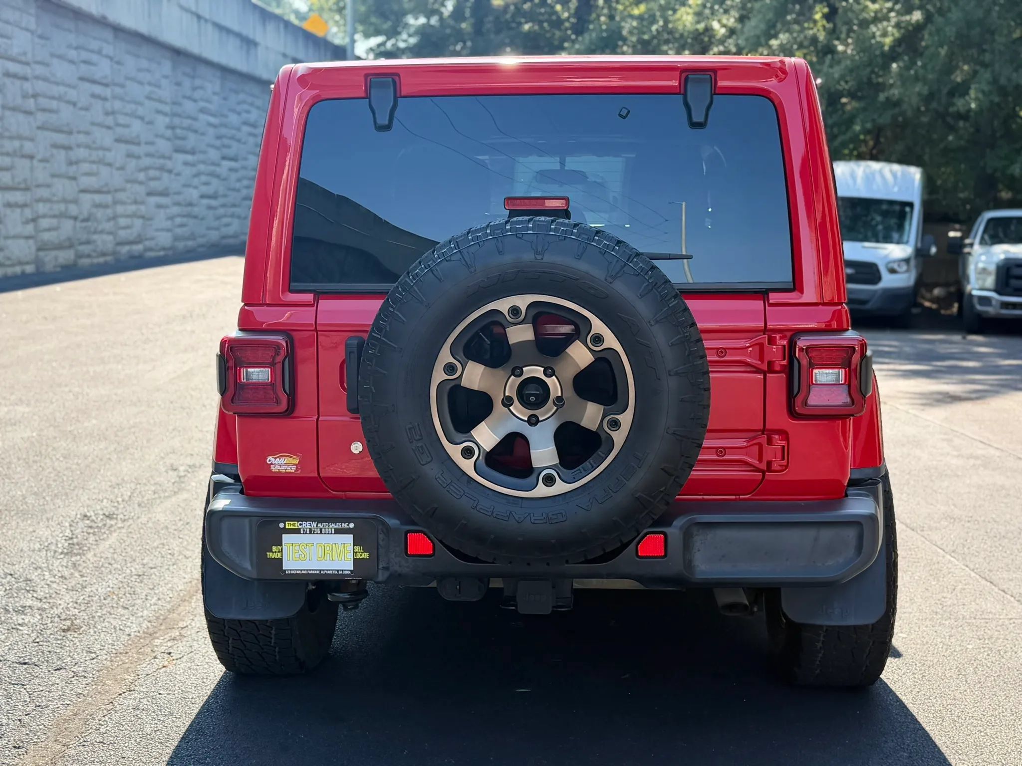 Used 2019 Jeep Wrangler Unlimited Sahara w/ LED Lighting Group AWD/4WD image 8