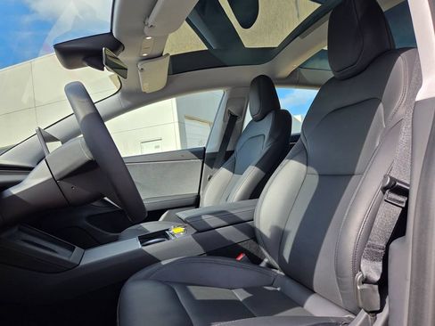 Used 2024 Tesla Model 3 Long Range RWD image 14