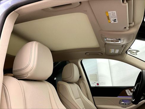 Used 2026 Mercedes-Benz GLS 450 4MATIC image 28
