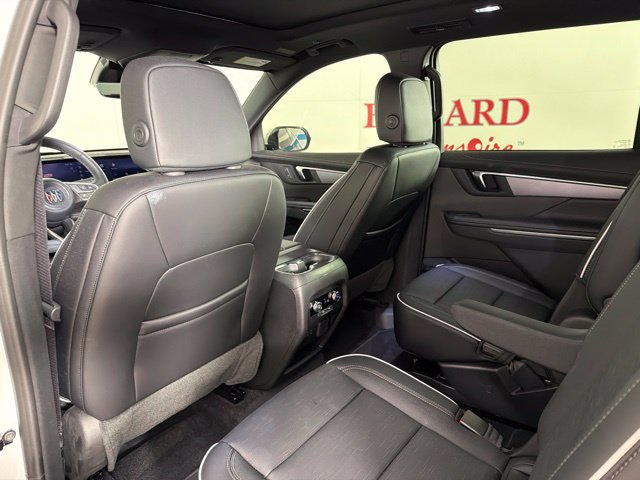 Used 2026 Buick Enclave Sport Touring w/ Power Package FWD image 25