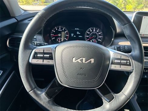 Used 2022 Kia Telluride EX w/ Towing Package image 18