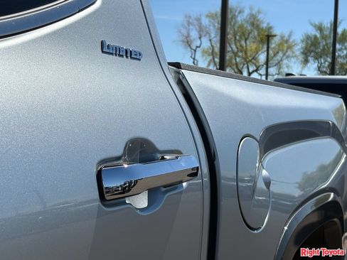 New 2026 Toyota Tundra Limited AWD/4WD image 11