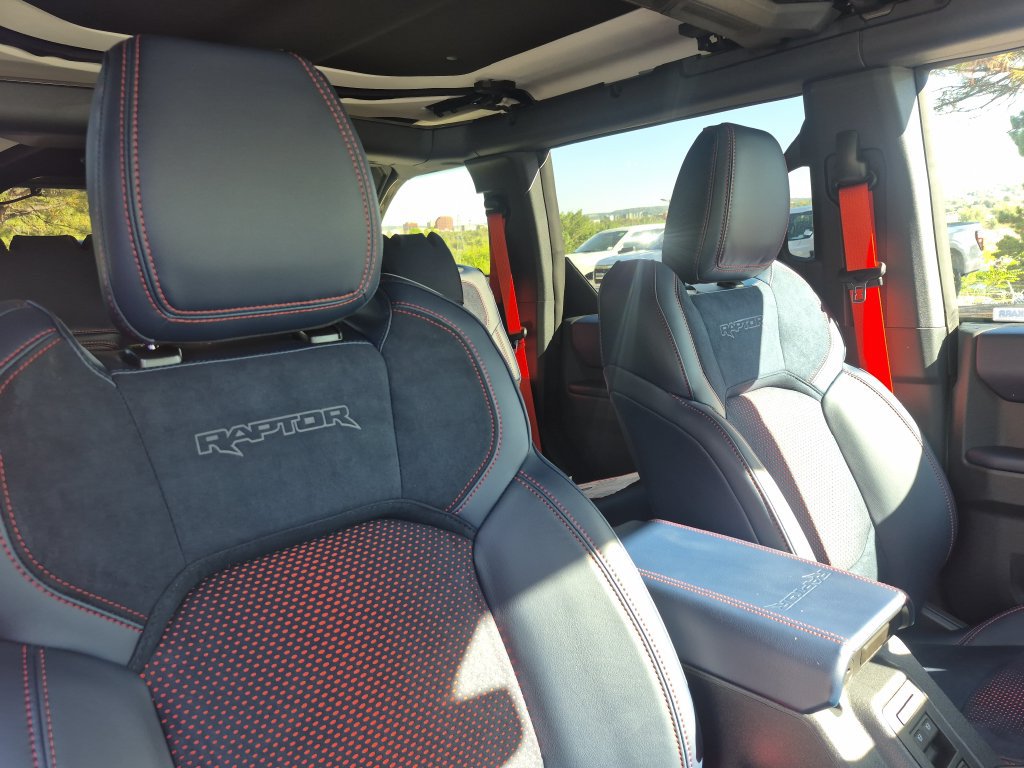 New 2026 Ford Bronco Raptor w/ Interior Carbon Fiber Pack AWD/4WD image 27