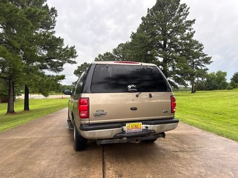 Used 2002 Ford Expedition XLT RWD image 15