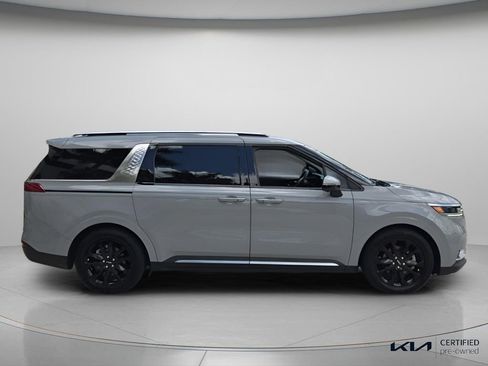 Used 2024 Kia Carnival SX FWD image 4