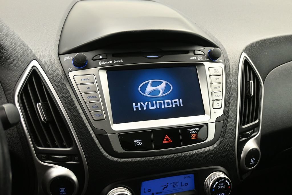 Used 2012 Hyundai Tucson Limited w/ Premium Pkg AWD/4WD image 11