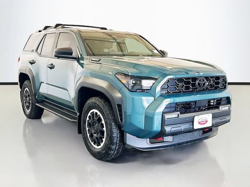 New 2026 Toyota 4Runner TRD Off-Road Premium AWD/4WD image 3