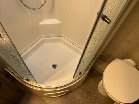 Used 2017 Mercedes-Benz Sprinter 3500 image 69