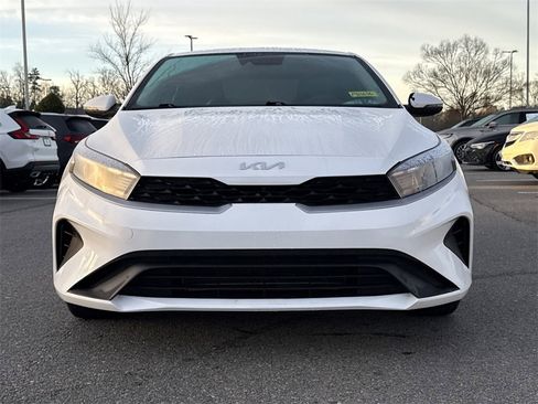 Used 2022 Kia Forte LXS w/ LXS Technology Package image 13