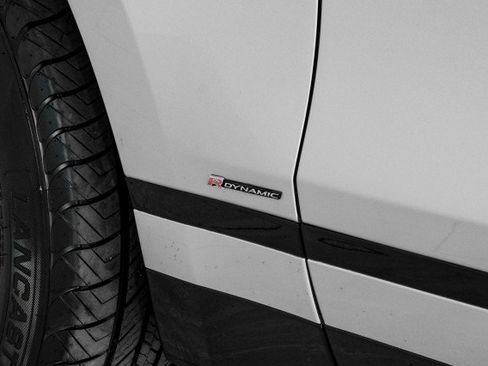 Used 2019 Land Rover Range Rover Velar R-Dynamic SE image 48