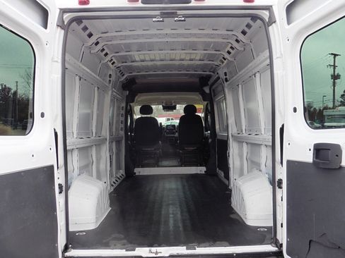 Used 2023 RAM ProMaster 2500 image 3