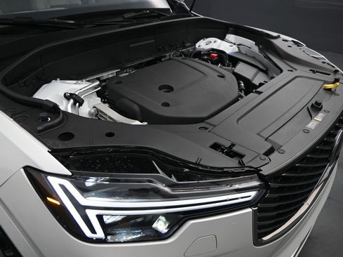 New 2026 Volvo XC90 B6 Ultra image 39