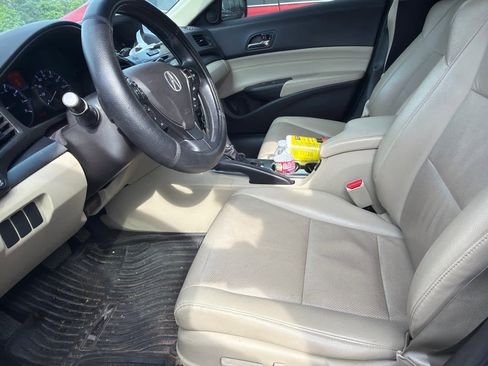 Used 2013 Acura ILX w/ Technology Package FWD image 8