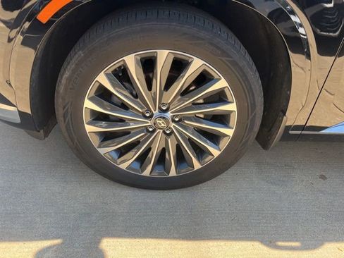 Used 2023 Hyundai Palisade Calligraphy image 15