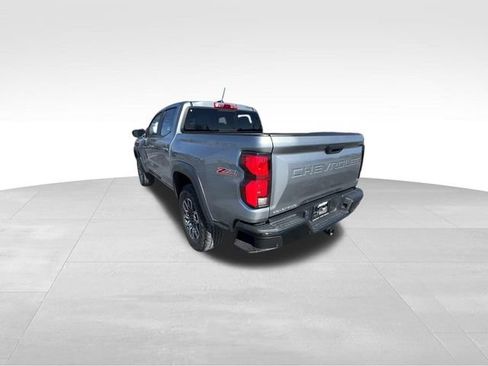Used 2024 Chevrolet Colorado Z71 w/ Z71 Convenience Package 2 image 8