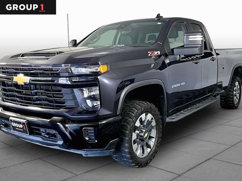 Used 2024 Chevrolet Silverado 2500 Custom w/ Custom Convenience Package AWD/4WD image 1