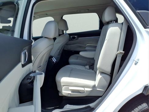 Used 2022 Kia Sorento SX FWD image 19