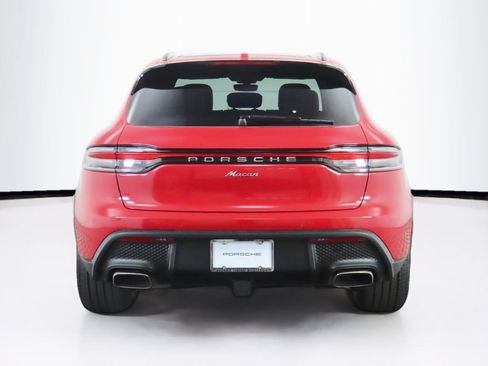 Certified 2025 Porsche Macan AWD/4WD image 6