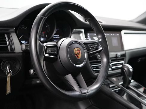 Used 2023 Porsche Macan AWD/4WD image 14