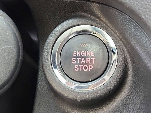 Used 2023 Subaru Forester Premium image 22