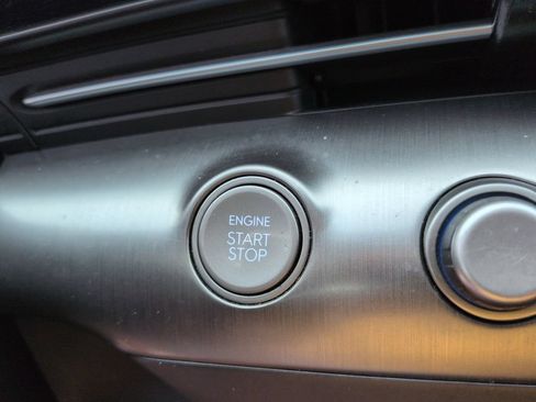 Used 2024 Hyundai Kona Limited FWD image 18