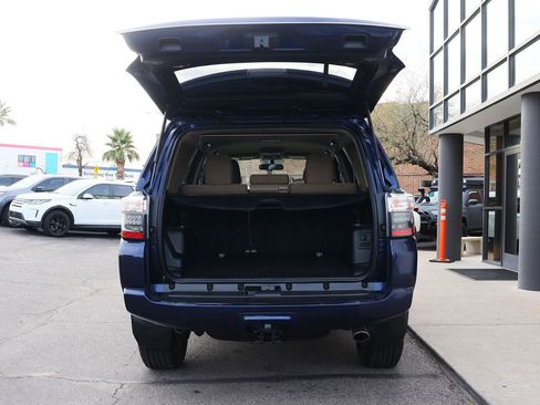 Used 2017 Toyota 4Runner SR5 image 22