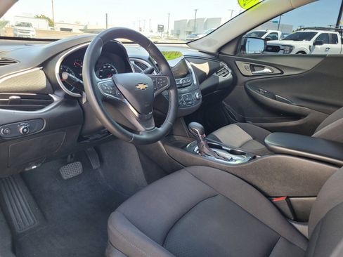 Used 2024 Chevrolet Malibu RS FWD image 9
