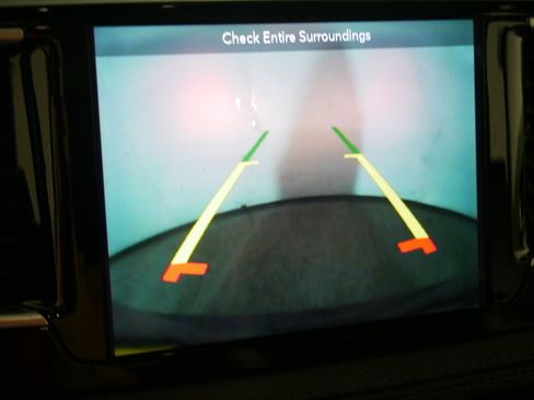 Used 2018 Chrysler Pacifica Limited FWD image 32