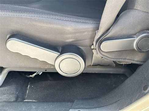 Used 2018 Jeep Wrangler Unlimited Sport S image 19