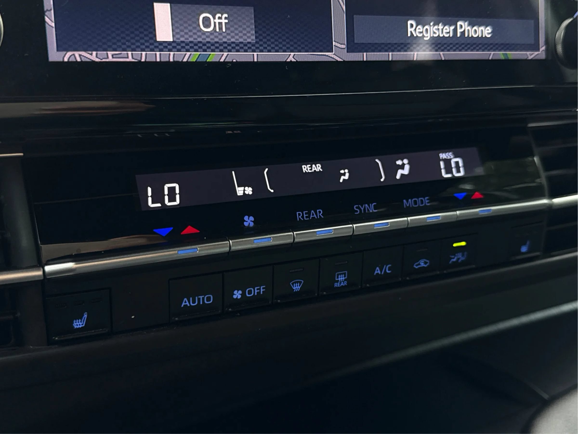 Used 2022 Toyota Sienna XSE FWD image 34
