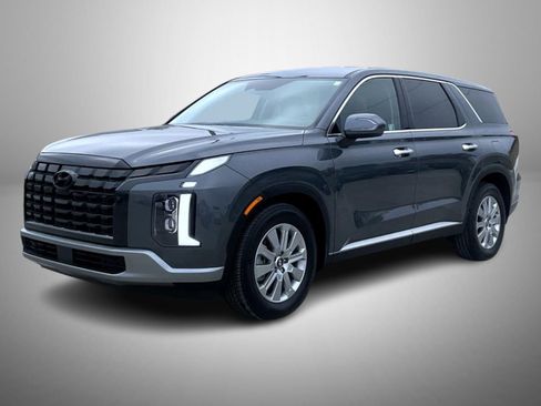 Certified 2025 Hyundai Palisade SE image 1